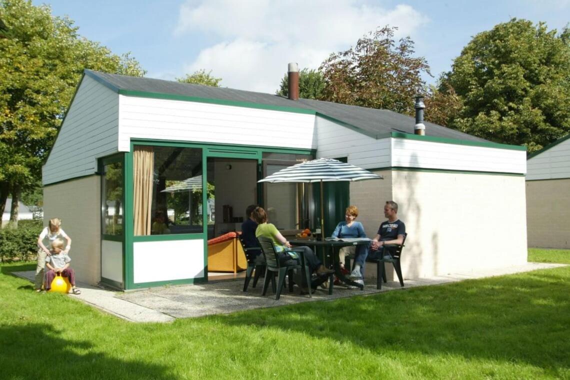 Vakantiebungalow Bisschops Simpelveld Exteriör bild